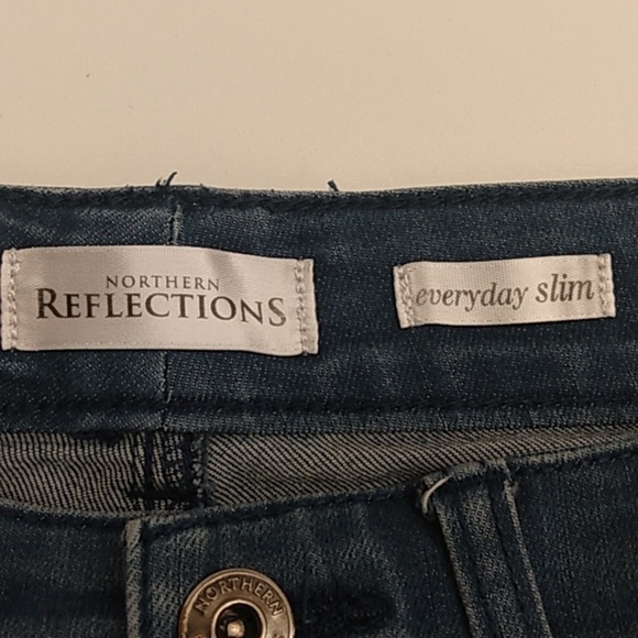 NORTHERN REFLECTIONS Everyday Slim Women's Jean's Size 4 Blue High Rise - Picture 5 of 8